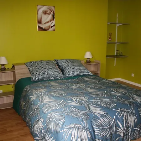 דירה La Vallee Du Thouet